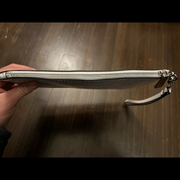 Michael Kors Clutch - White & Silver Floral Print - Picture 7 of 7